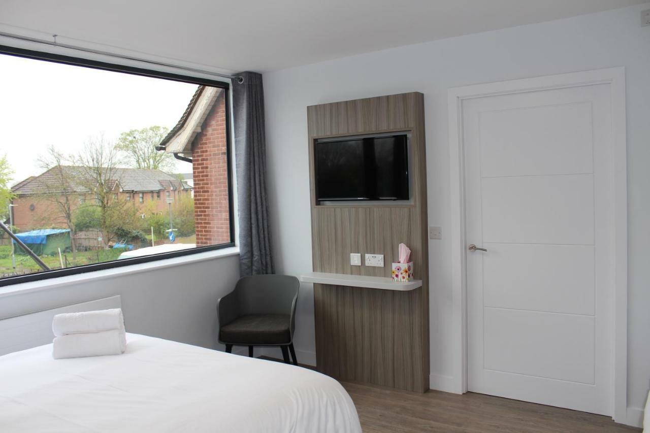 Sky Nights Hotel London Heathrow Hillingdon Exterior foto